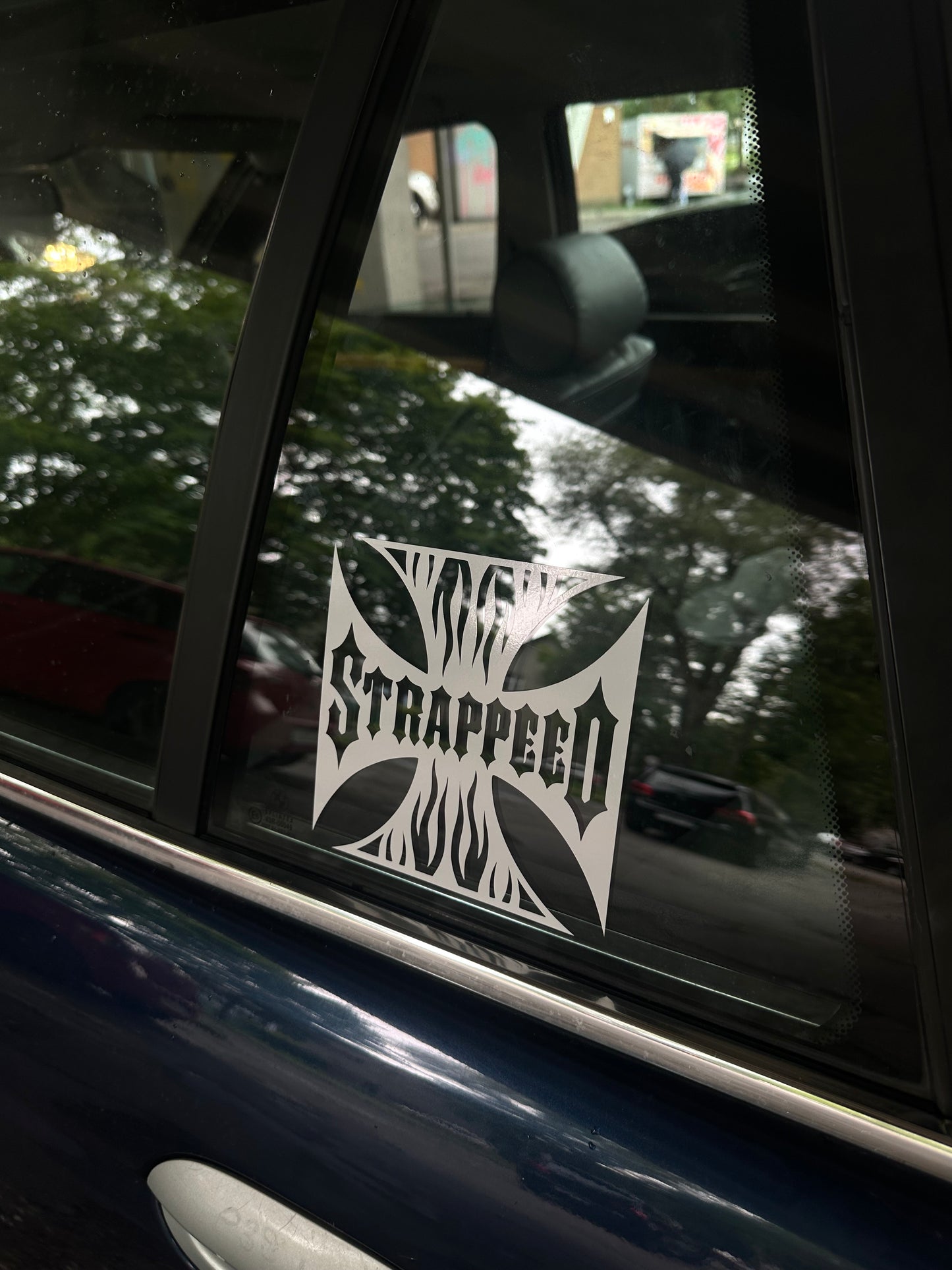 Strapped fire chopper decal/baner